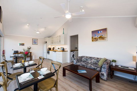 North Beach Bed And Breakfast - Foster Accommodation 5