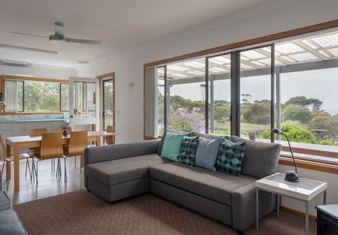 Emu Bay Holiday Homes - Foster Accommodation 4