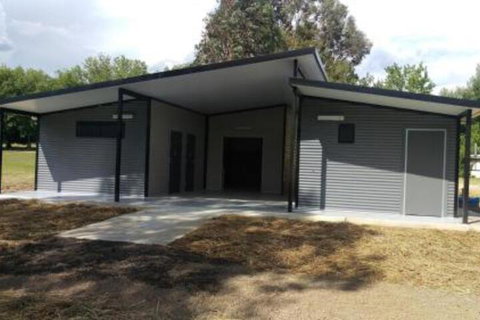 Khancoban Lakeside Caravan Park - Foster Accommodation 2