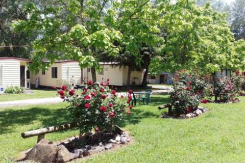 Khancoban Lakeside Caravan Park - Foster Accommodation 4