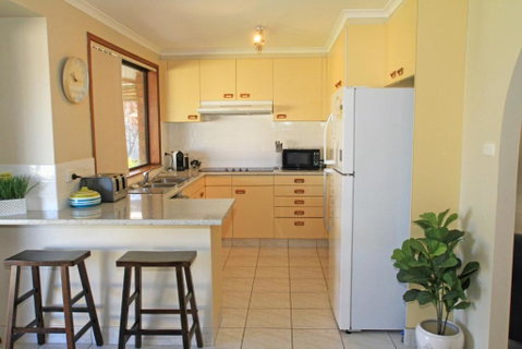 Relax & Unwind In Badgee - Foster Accommodation 6