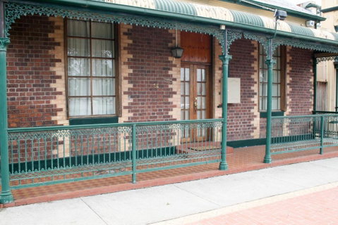 34 On Emily - Foster Accommodation 5
