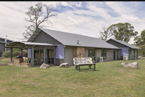 Kickenback Chalet - Contemporary Chalet In The Heart Of Crackenback - Foster Accommodation 6