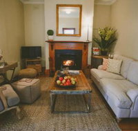 Apple Cottage Orange NSW - Foster Accommodation