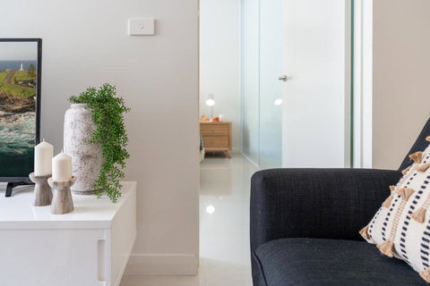 CENTRAL NO 5 LUXURY APARTMENT - Foster Accommodation 2