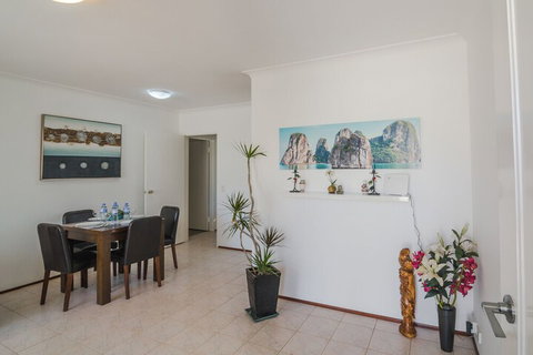 Cosy Murdoch Home - Foster Accommodation 2