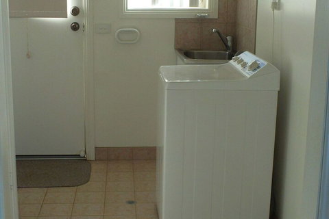 'Carnook House' Tura Beach - Foster Accommodation 1