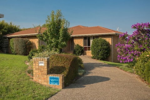 'Carnook House' Tura Beach - Foster Accommodation 0