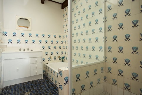 Fishermans Lodge - Foster Accommodation 4