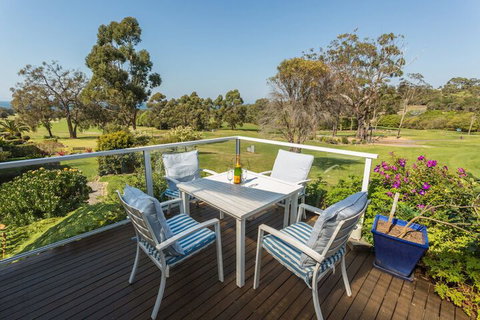 Greens On Pacific Way - Foster Accommodation 5