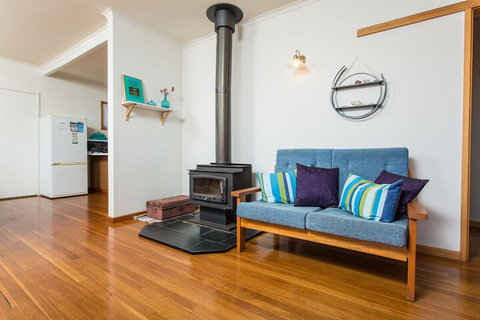 Pambula Family Beach House - Foster Accommodation 2