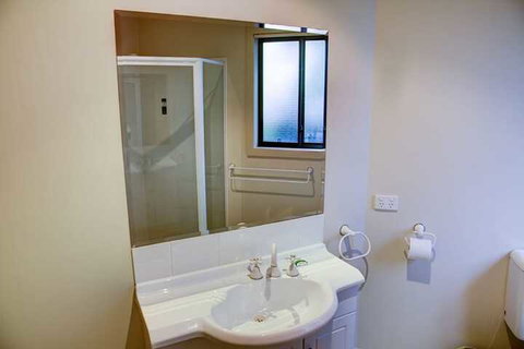 Sunrise Tura Beach - Foster Accommodation 4