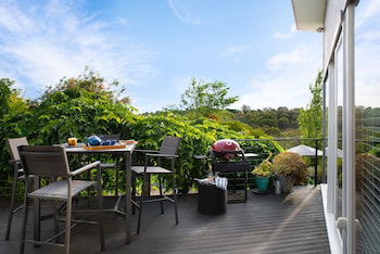 Gables Bend Spa Villa - Foster Accommodation 6