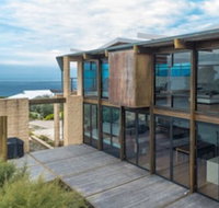 Dolphin Cove - Foster Accommodation