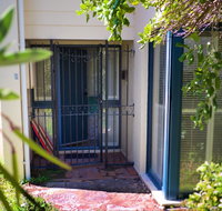 Cottesloe Artists Beach Retreat - Foster Accommodation
