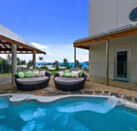 Beachy Coastal Retreat - Foster Accommodation