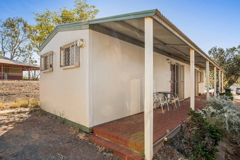 Karratha Caravan Park - Foster Accommodation 1