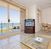 2 Bedroom Apartment Little Hut Unit 3 20 Kurrawa Close - Foster Accommodation