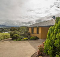 Top Views on Lakewood - Foster Accommodation