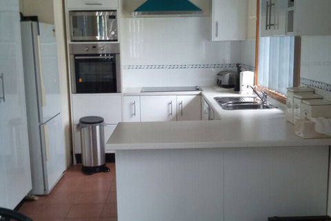 Rennies Beach House - Foster Accommodation 7