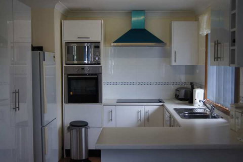 Rennies Beach House - Foster Accommodation 6