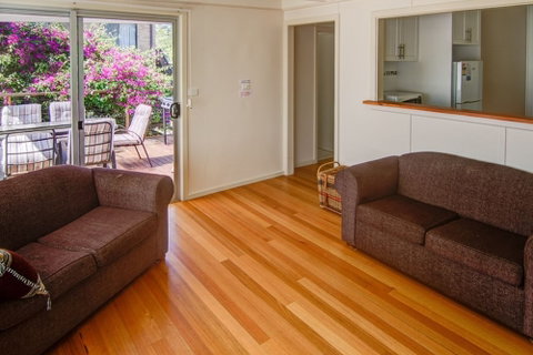 Henny's Of Merimbula - Foster Accommodation 1