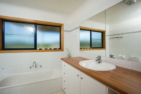 Kara Yaringa On Hill Street - Foster Accommodation 4