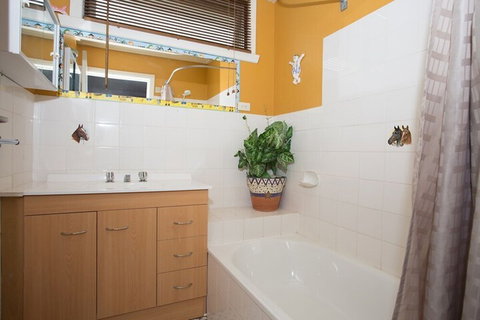 Banksia 7 Marine Parade - Foster Accommodation 2