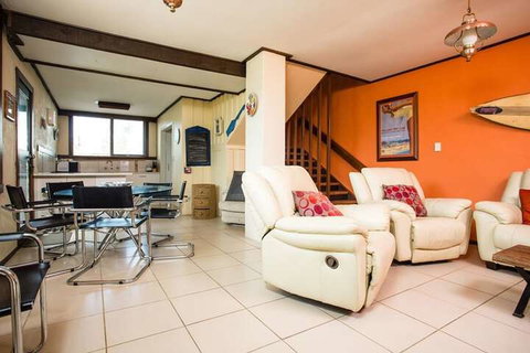 Banksia 7 Marine Parade - Foster Accommodation 3