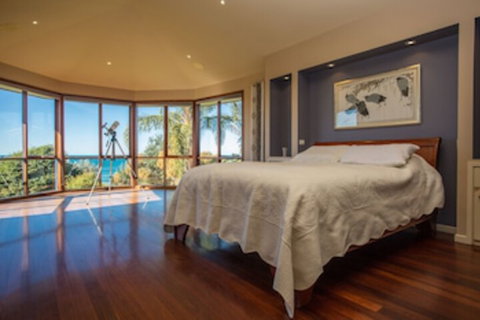 Tura Beach House On Pacific Way - Foster Accommodation 0