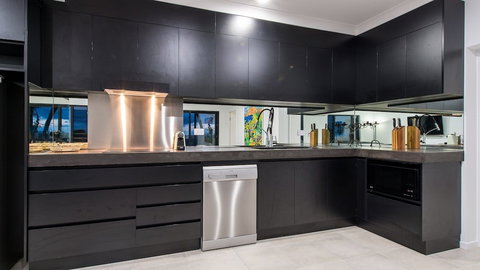 Onestep Airlie Retreat - Foster Accommodation 2