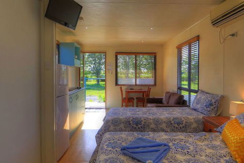 August Moon Caravan Park - Foster Accommodation 5