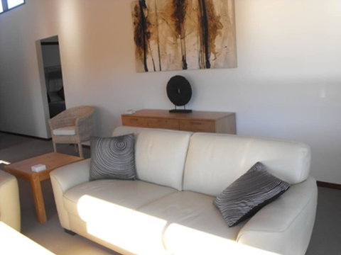Coolabah Court - Foster Accommodation 4