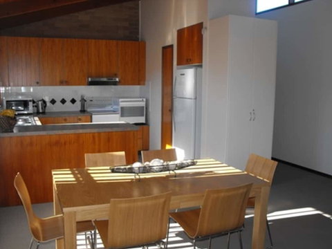 Coolabah Court - Foster Accommodation 5