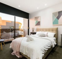 SOPHIA 2BDR North Melbourne House - Foster Accommodation