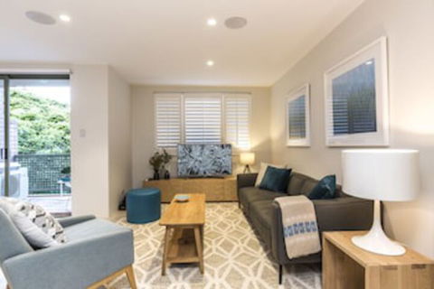 Executive 2 Storey Apartment With Pool - Foster Accommodation 0