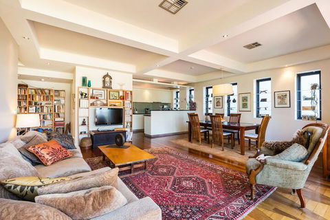 BELLE, 2BDR Melbourne Apartment - Foster Accommodation 4