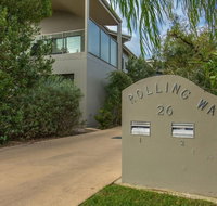 'Rolling Waves 2' on Ocean Drive - Foster Accommodation
