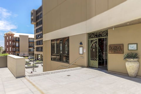 Astra Apartments Newcastle East - Foster Accommodation 0