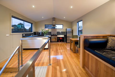 Alofi - Foster Accommodation 5