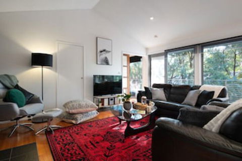 Ahimsa Hepburn - Foster Accommodation 0