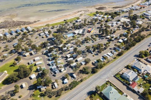 Port Broughton Tourist Park - Foster Accommodation 0