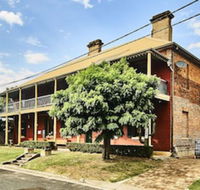 The Old Victoria - Foster Accommodation