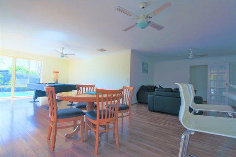 Mindarie Villa - Foster Accommodation 4