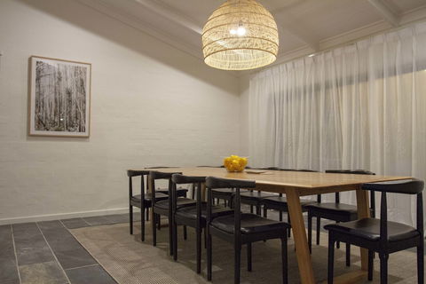 Balgownie Estate Winery Retreat & Restaurant - Foster Accommodation 0