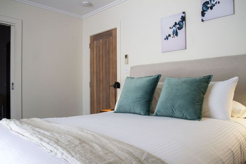Balgownie Estate Winery Retreat & Restaurant - Foster Accommodation 5