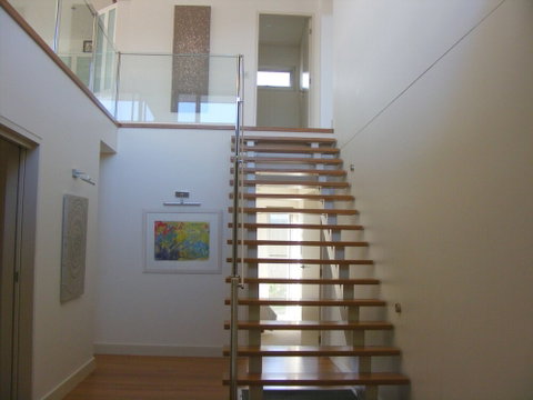 Dew On Lakeview Street - Foster Accommodation 1