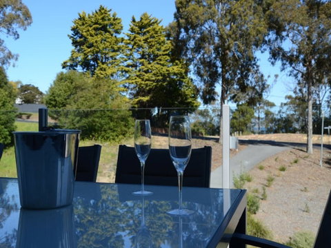 The White House Merimbula - Foster Accommodation 2