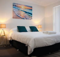 Azure Villa - Foster Accommodation