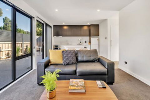 Punchbowl Executive Apartments - Foster Accommodation 0